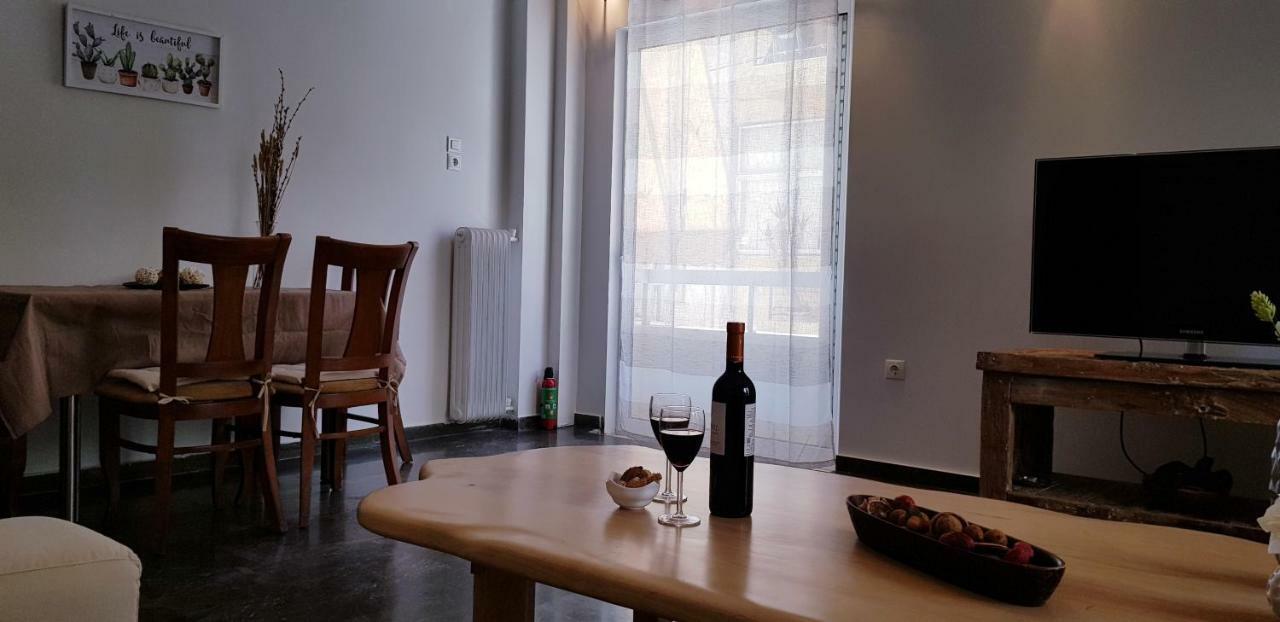 Spacious Apartment In The Historical Center Of Athènes Extérieur photo